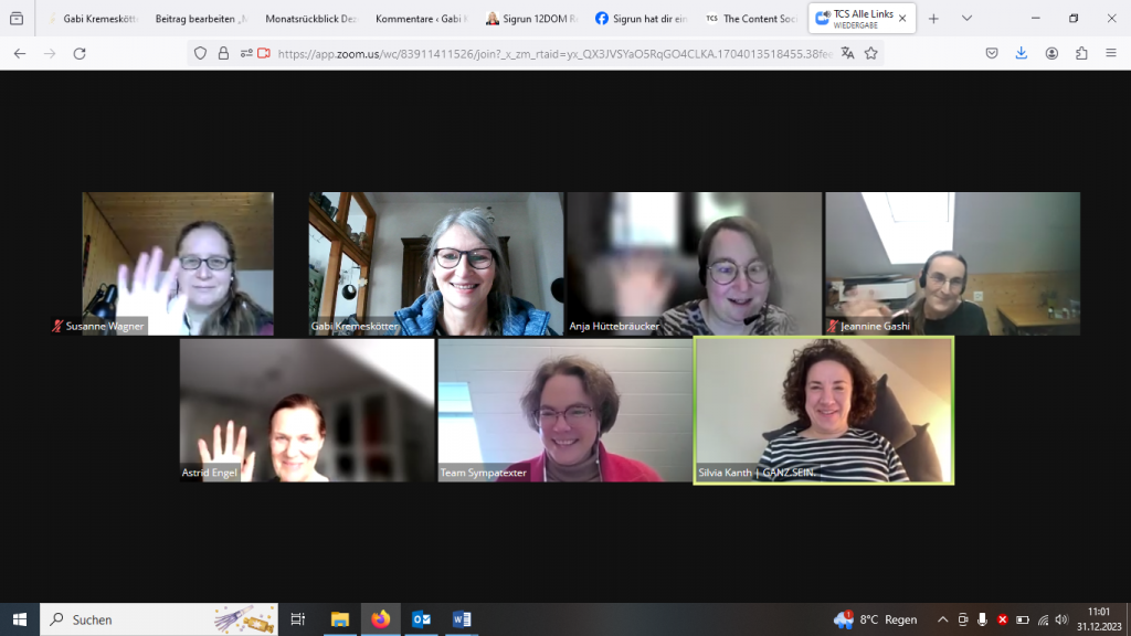 Screenshots mehrerer Frauen an ihren Bildschirmen bei einem Online-Meeting